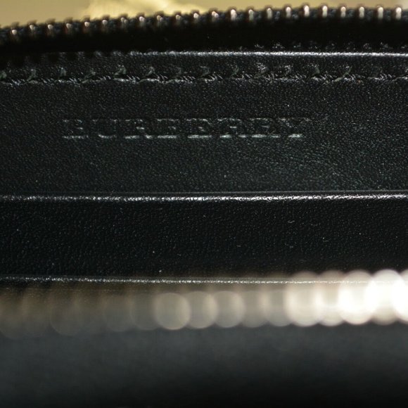 NWT BURBERRY CHECK PATENT ZIP COIN WALLET - Picture 5 of 7